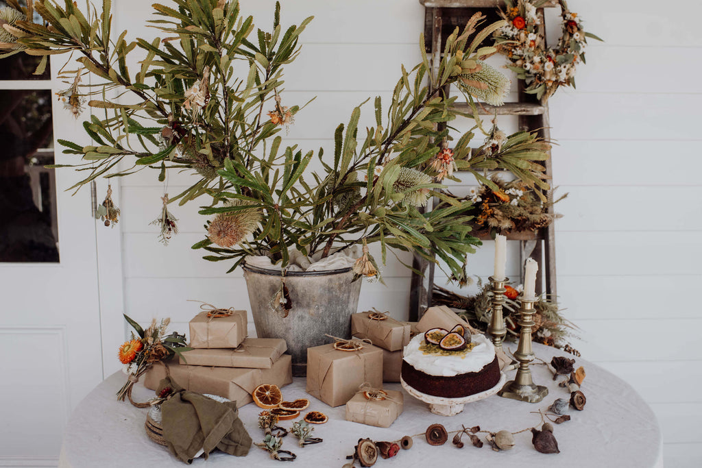 Style your native Christmas table in 4 easy steps